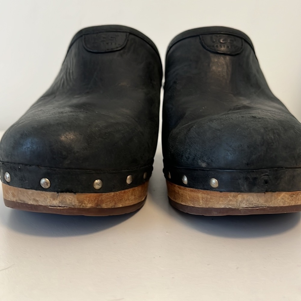 UGG black leather studded wood clogs size 10 - Picture 6 of 11